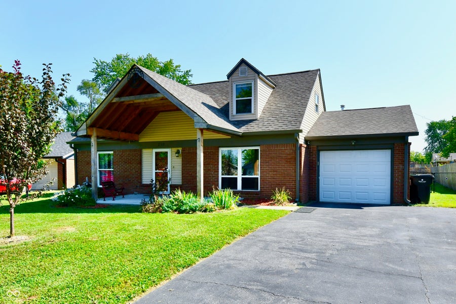 Property photo for 259 Forum Drive, Whiteland, IN