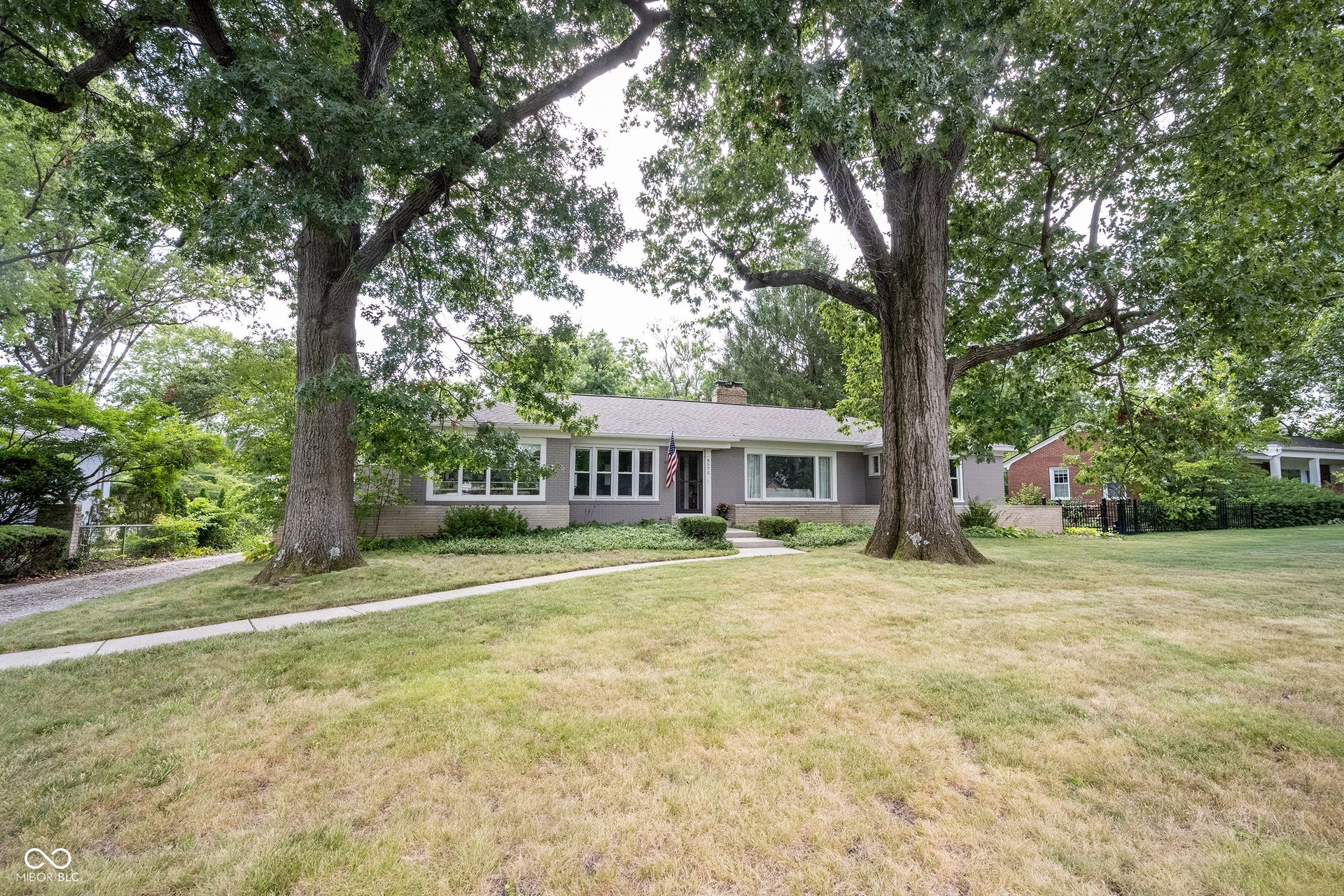 8575 N Pennsylvania Street, Indianapolis, IN 46240