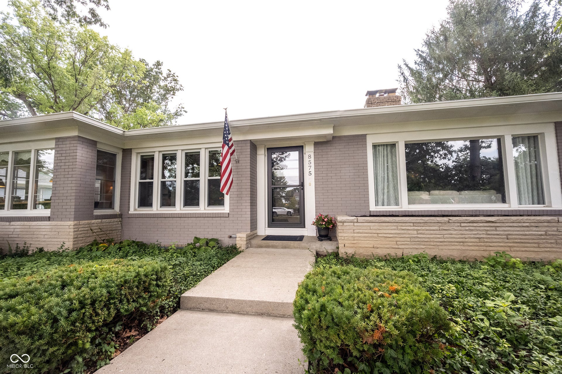 Entry with large front stoop