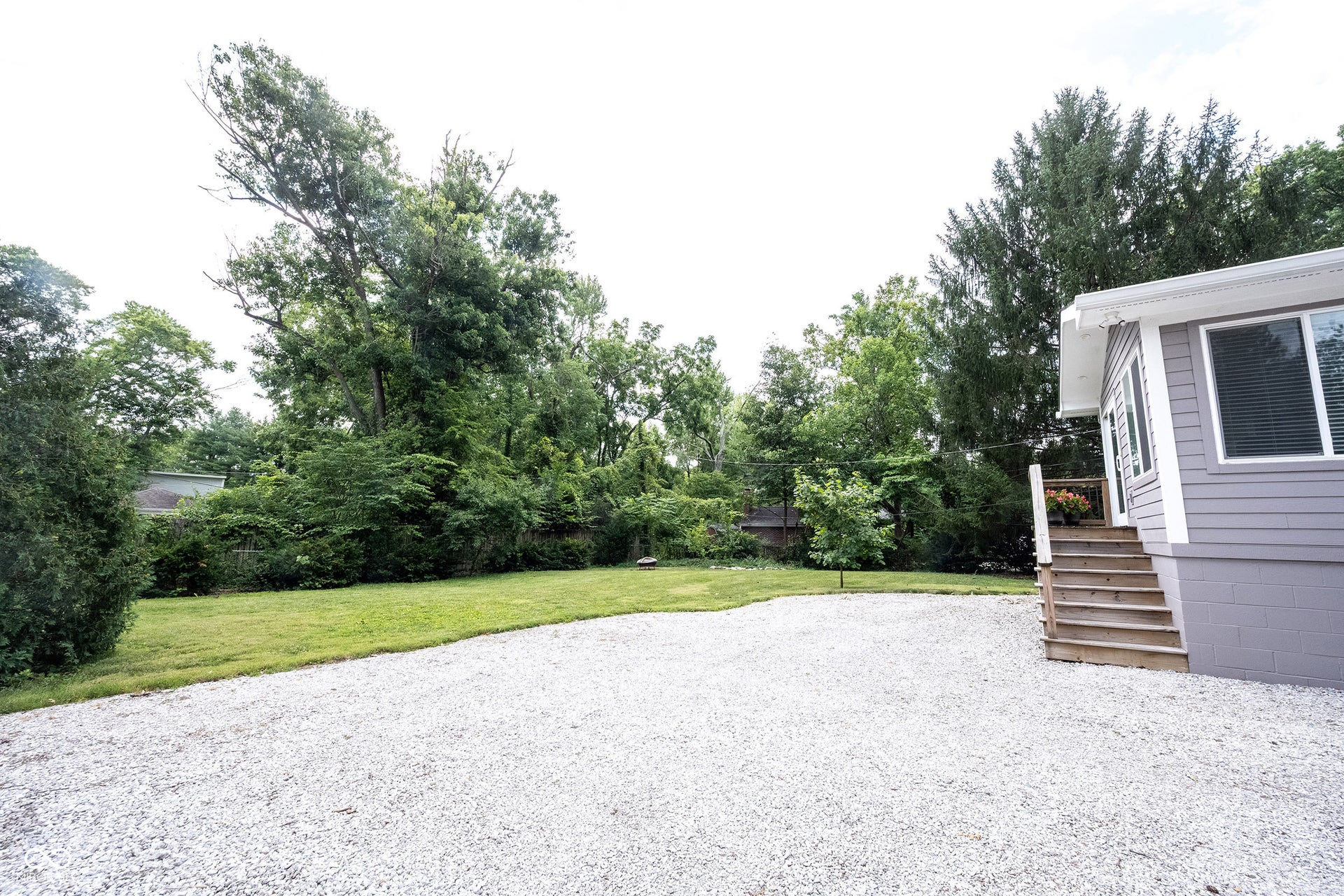 8575 N Pennsylvania Street, Indianapolis, IN 46240