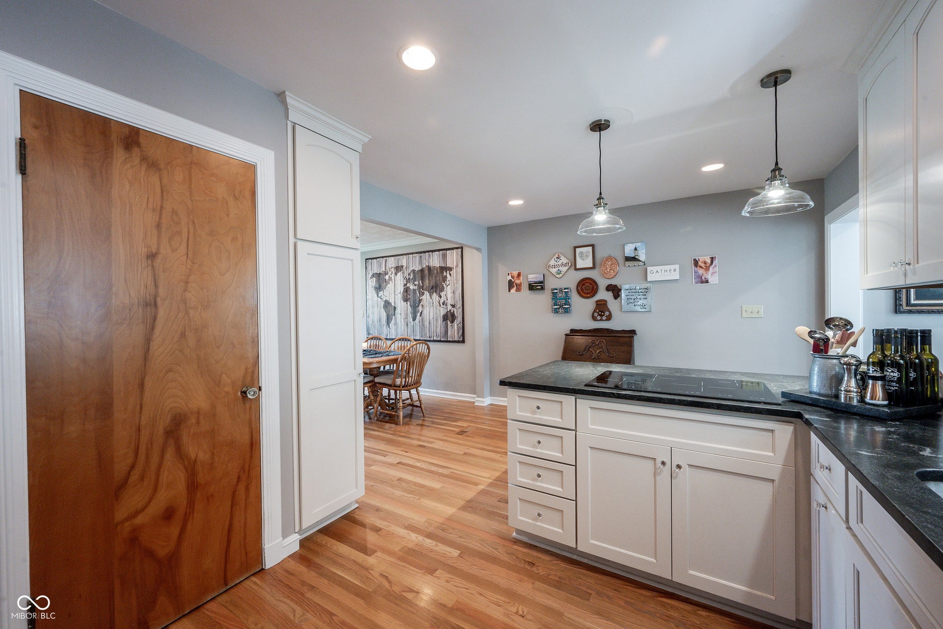 8575 N Pennsylvania Street, Indianapolis, IN 46240