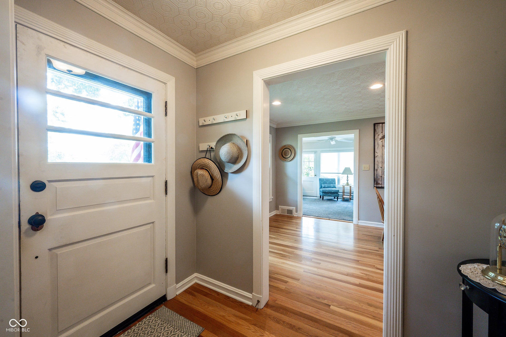 Front Entry w/ Coat Closet, Crown Molding and 3/4" Hardwood Flooring