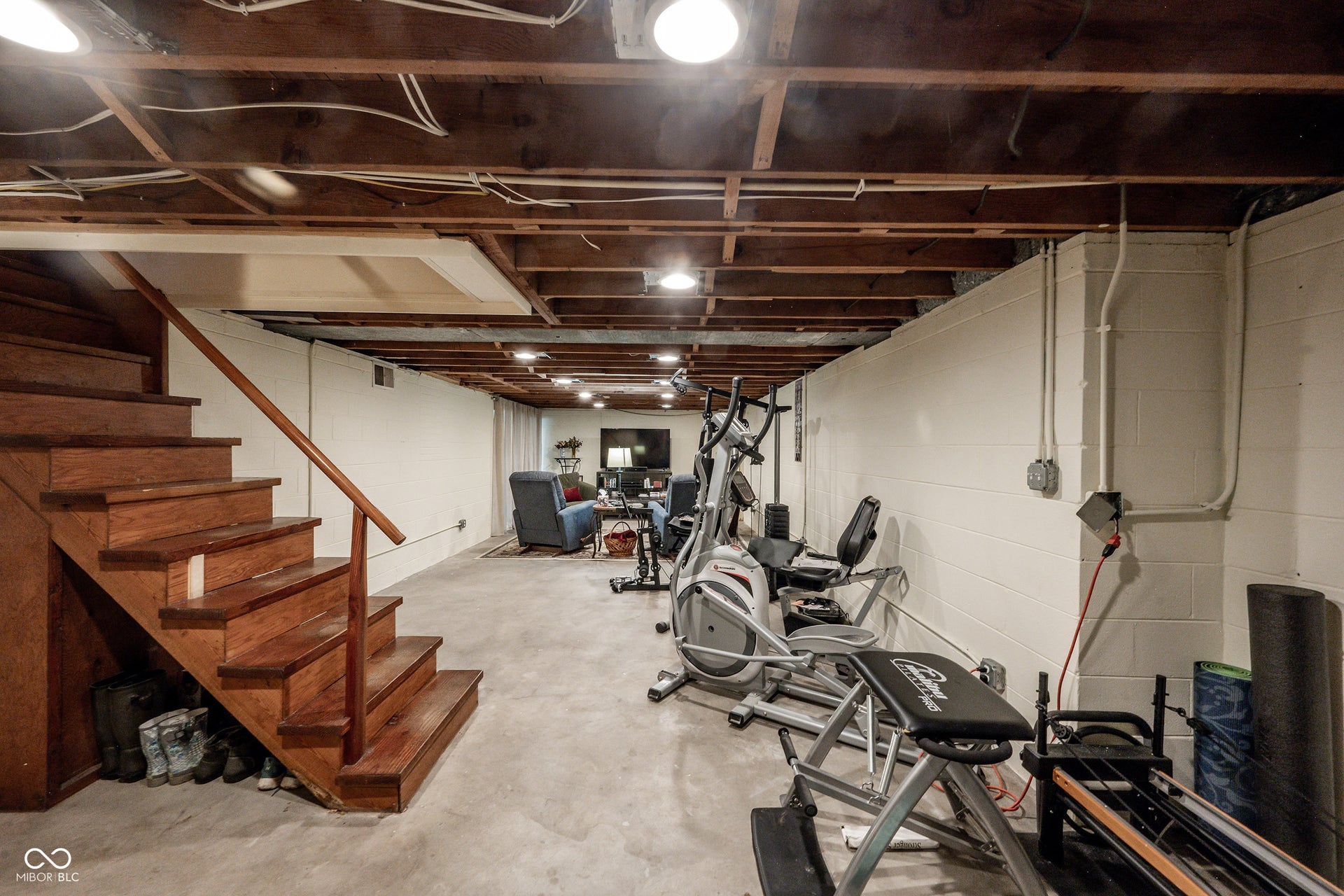 8575 N Pennsylvania Street, Indianapolis, IN 46240