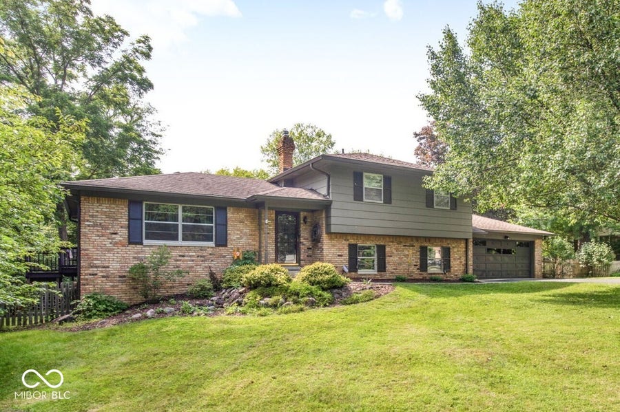 Property photo for 7366 Glennmore Drive, Indianapolis, IN