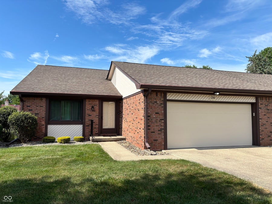 Property photo for 1210 Ruby Drive, Shelbyville, IN