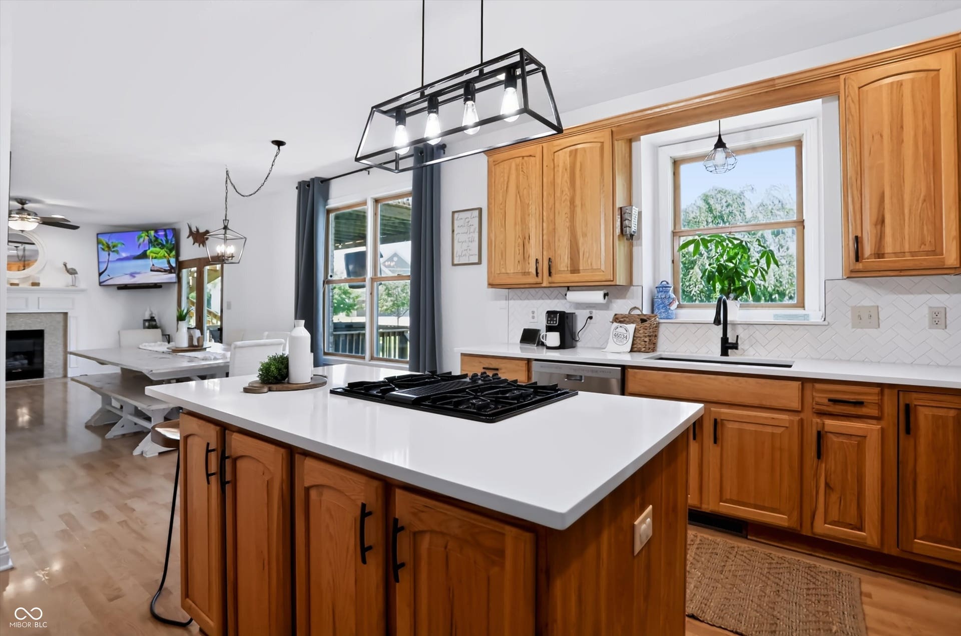 1020 Sunset Bay, Cicero, IN 46034