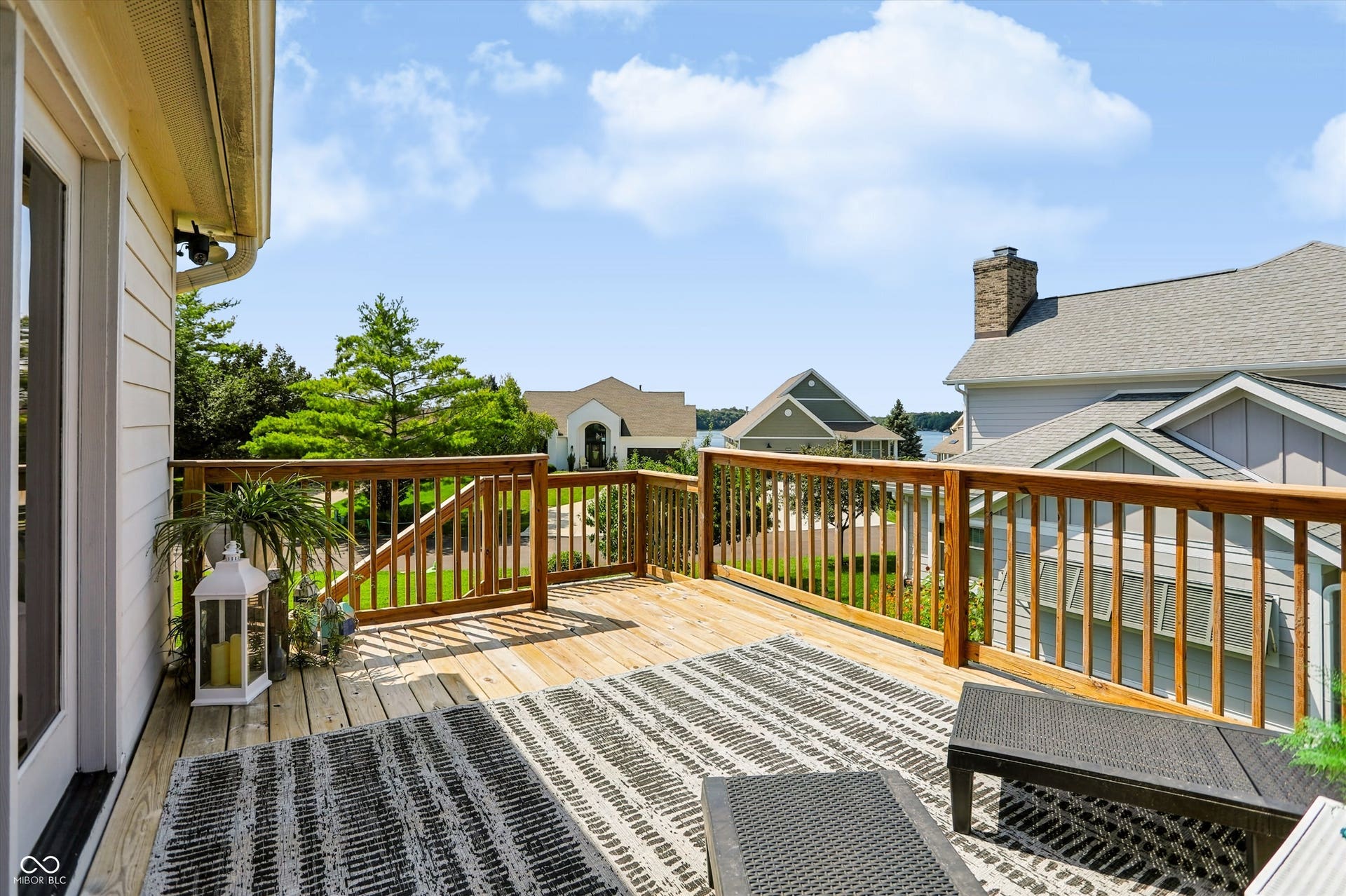 Views of Morse Lake Right from your upper Deck!!