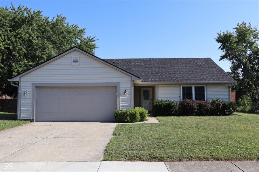 Property photo for 978 Spring Meadow Drive, Greenwood, IN