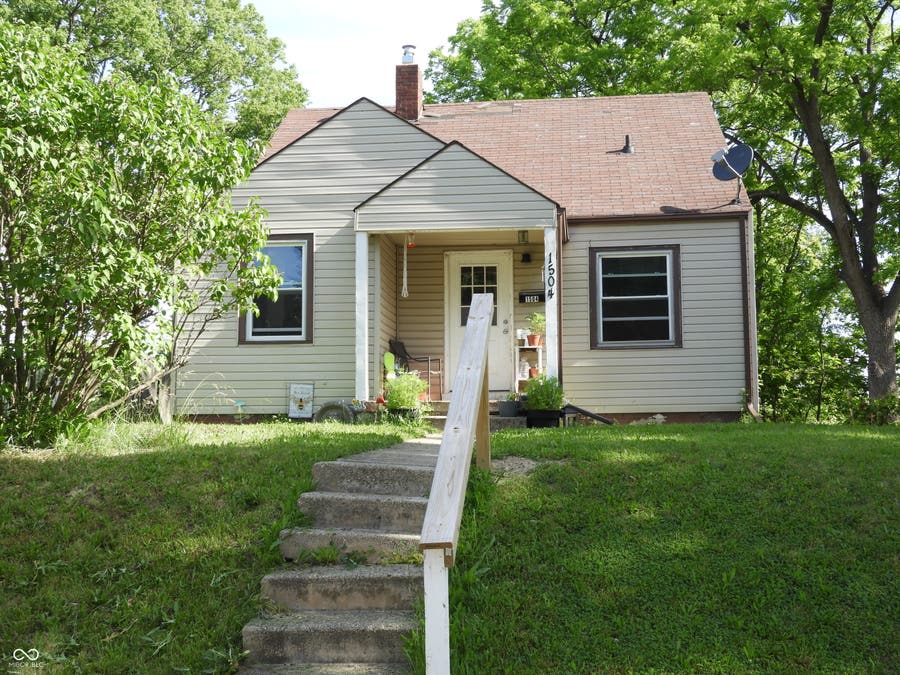 Property photo for 1504 W 11th Street, Anderson, IN