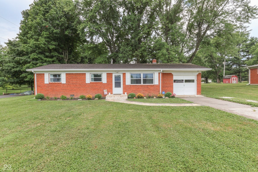 Property photo for 8025 W Sycamore Road, Fairland, IN