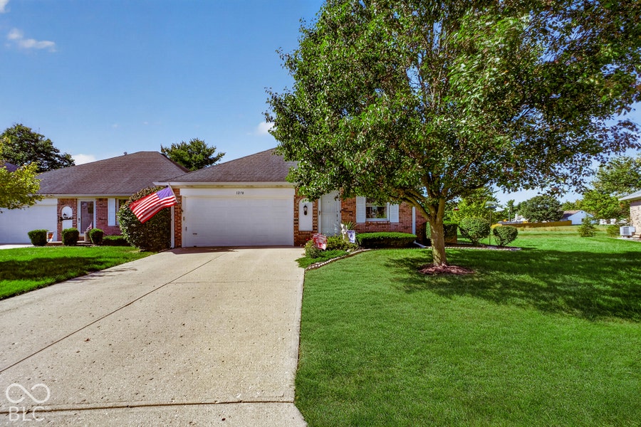 Property photo for 1278 Holiday Lane W, Brownsburg, IN