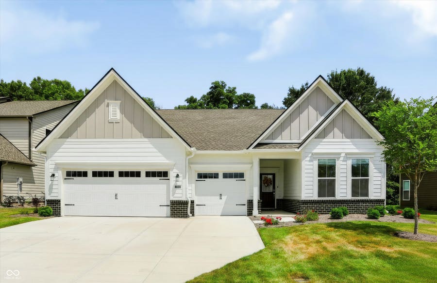 Property photo for 17030 Daly Drive, Noblesville, IN