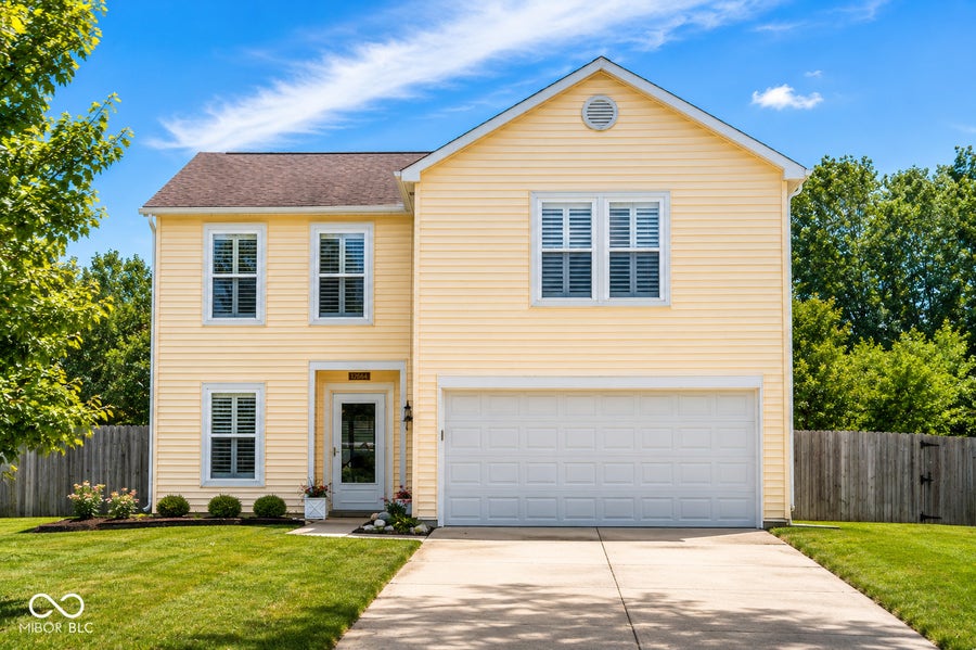Property photo for 1967 Brookside Court, Greenfield, IN