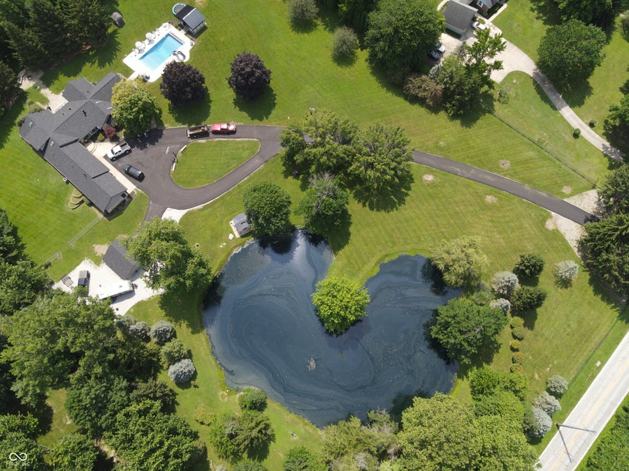 Property photo for 8637 Railroad Road, Indianapolis, IN