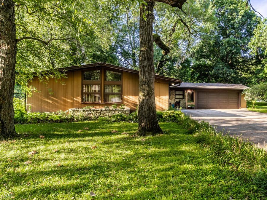 Property photo for 885 E 83rd Street, Indianapolis, IN