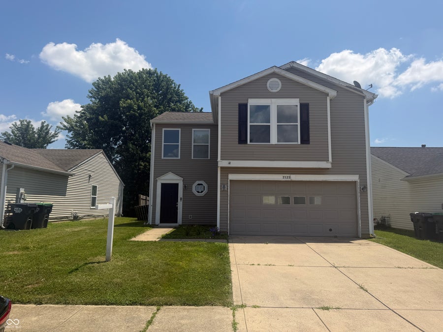 Property photo for 2525 Summerwood Lane, Greenwood, IN