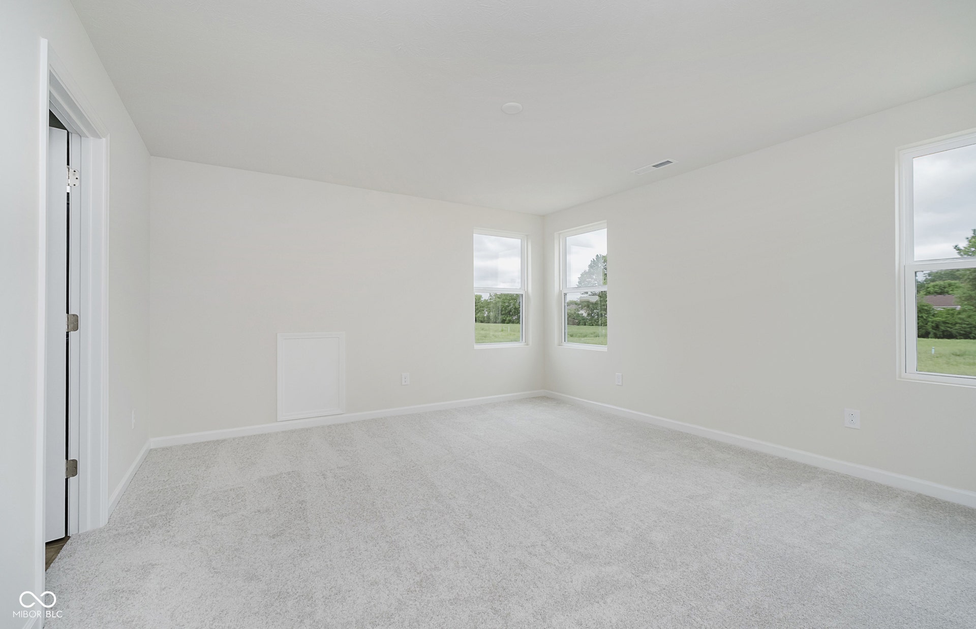 Virtually Altered - Similar Model Owner's Suite