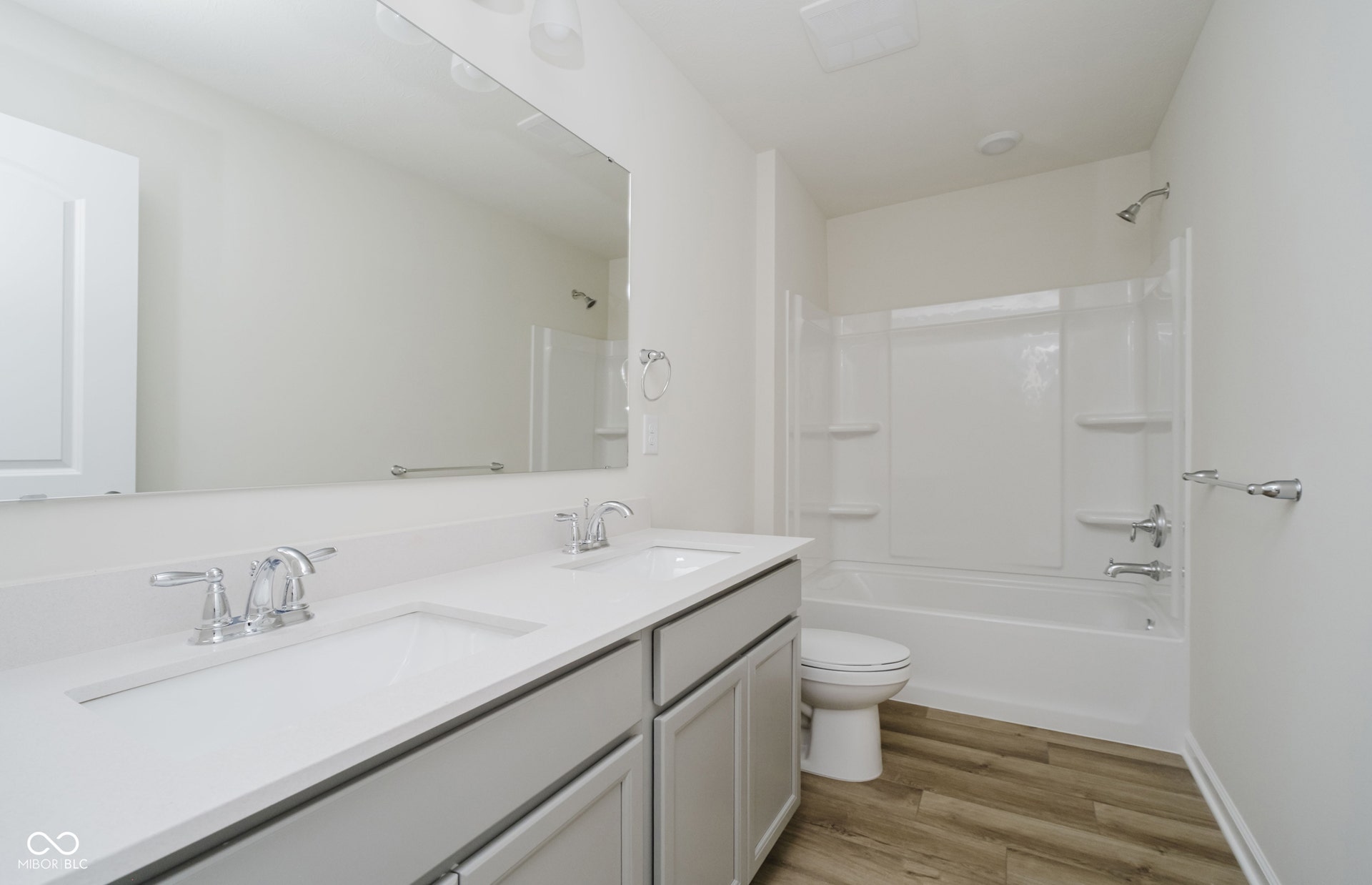 Virtually Altered - Similar Model Upper Full Bath