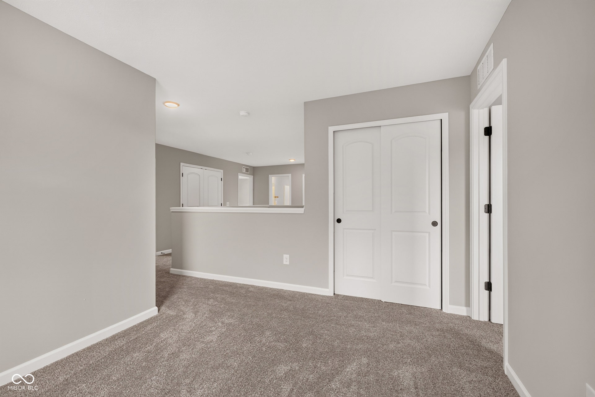 903 Sugarland Way, Greenwood, IN 46143 903 Sugarland Way, Greenwood, IN 46143