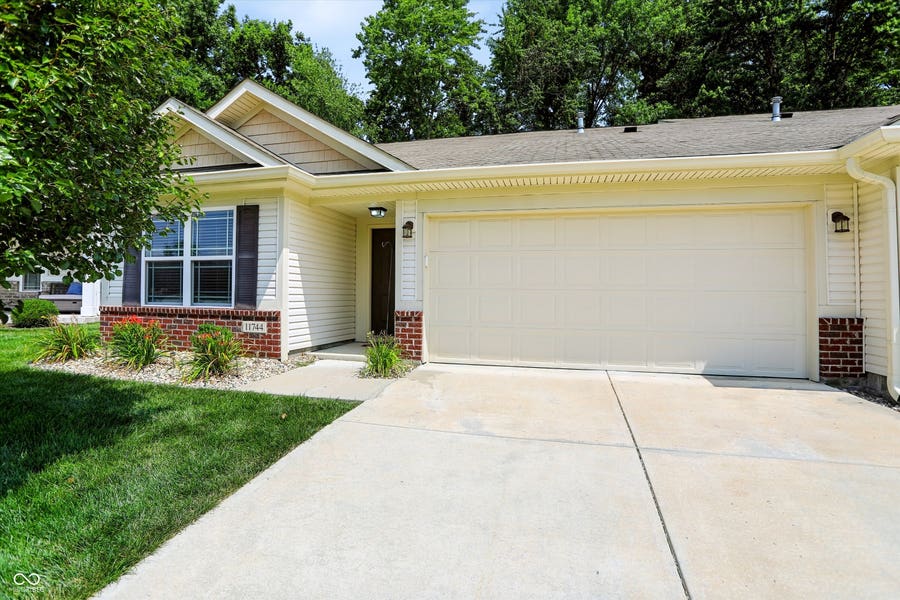 Property photo for 11744 Whisperwood Way, Fishers, IN