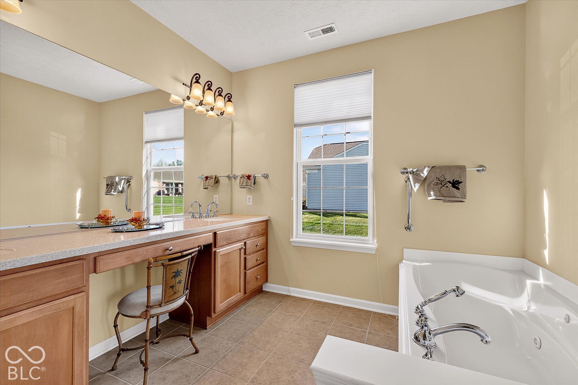 15258 Trebbiano Drive, Fishers, IN 46037 15258 Trebbiano Drive, Fishers, IN 46037