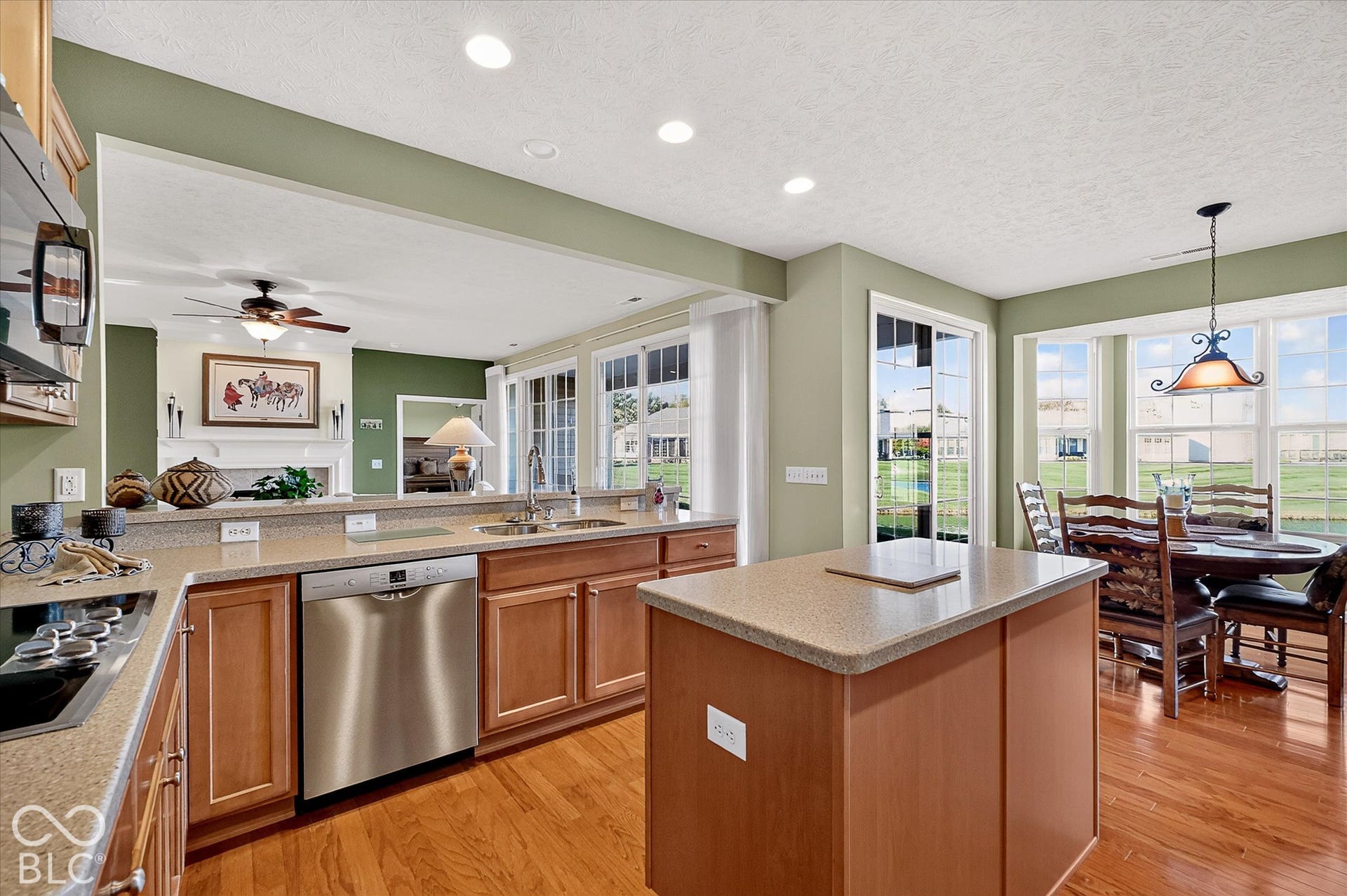 15258 Trebbiano Drive, Fishers, IN 46037 15258 Trebbiano Drive, Fishers, IN 46037