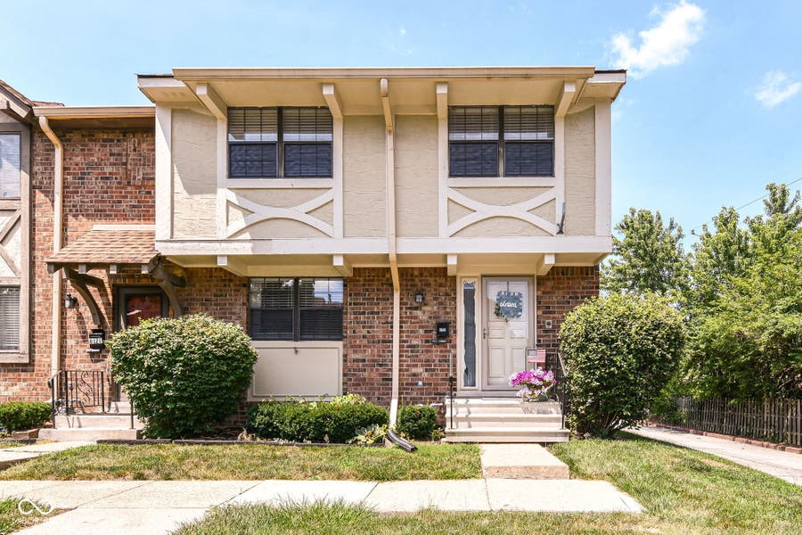 Property photo for 8123 Bromley Place, Indianapolis, IN
