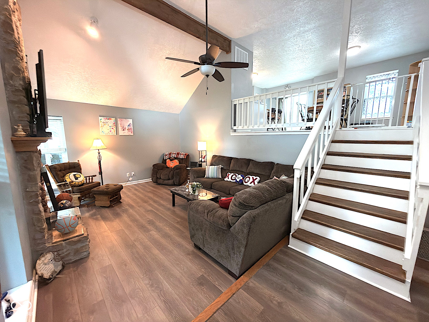 9102 Fireside, Indianapolis, IN 46250 Entrance Foyer