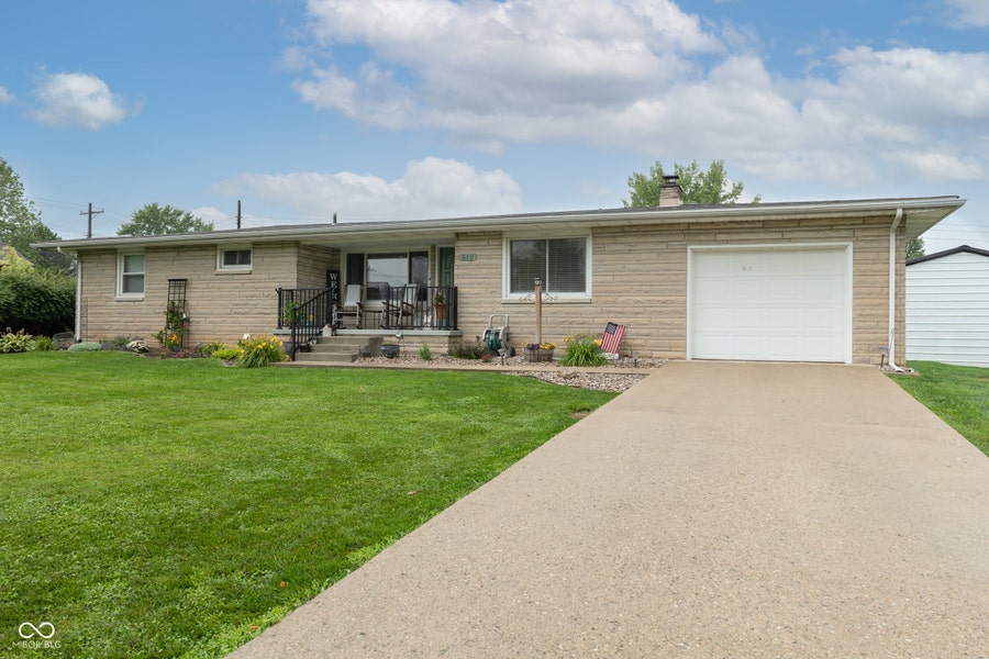 Property photo for 512 W Washington Street, Alexandria, IN