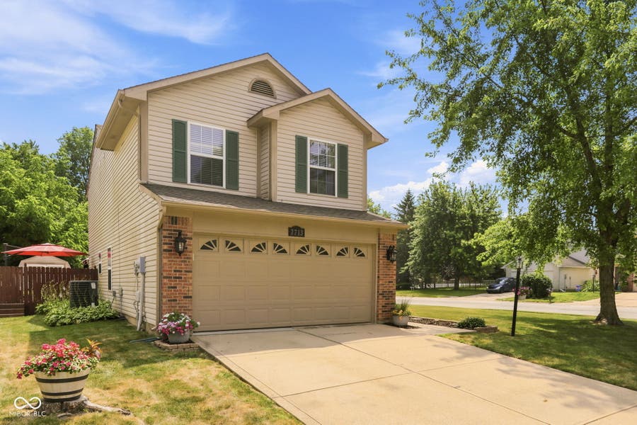 Property photo for 7713 Lake Vista Lane, Indianapolis, IN