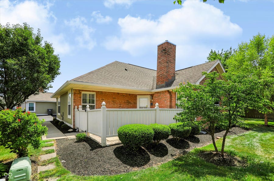 Property photo for 7335 Chapel Villas Lane, Indianapolis, IN