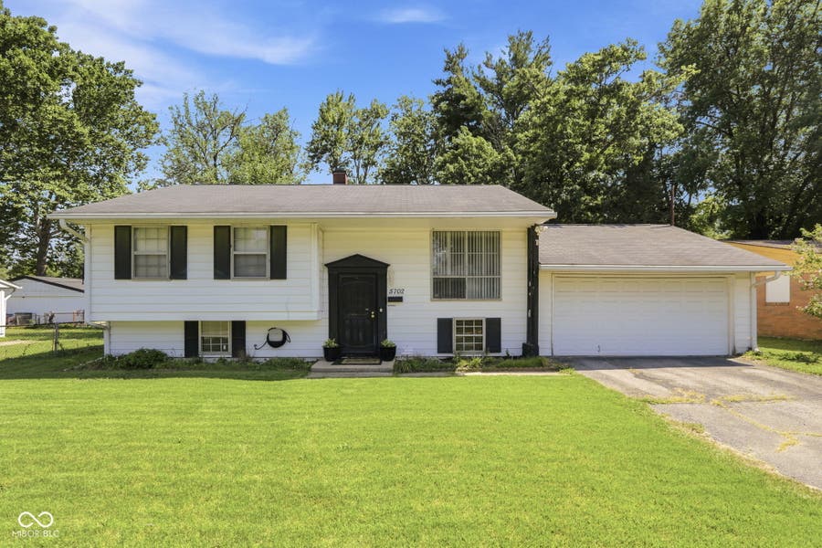 Property photo for 5702 Windmill Drive, Indianapolis, IN