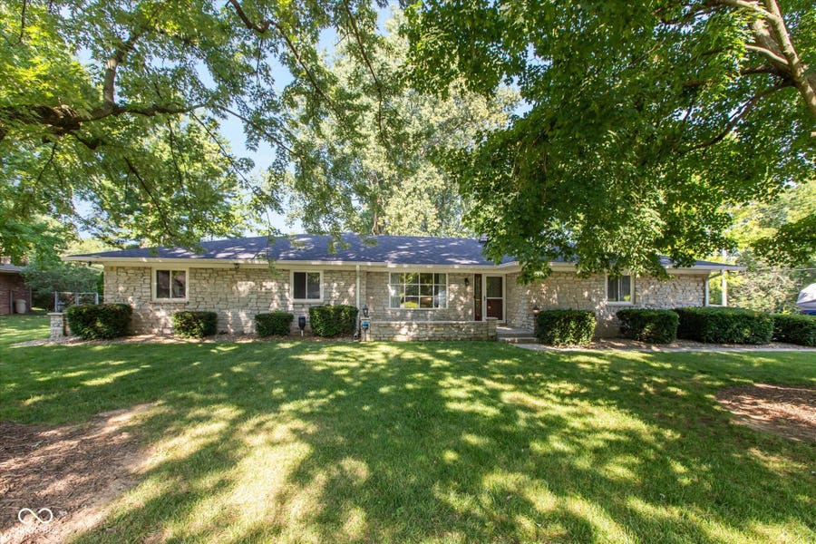 Property photo for 100 Carefree Court, Greenwood, IN