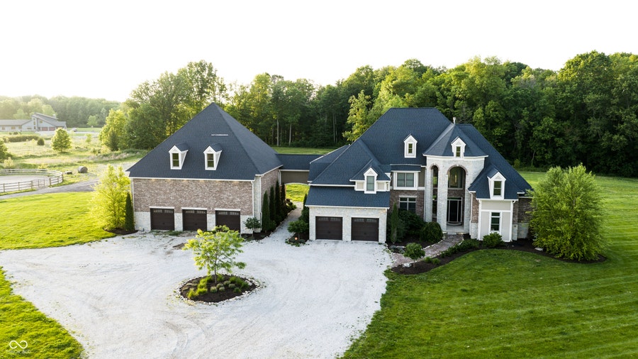 Property photo for 910 S 800 E, Zionsville, IN