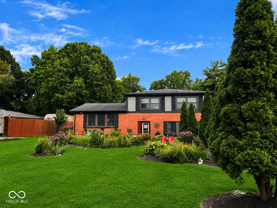 Property photo for 4825 Kessler Boulevard East Drive, Indianapolis, IN