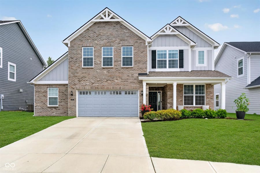 Property photo for 6779 Oakcrest Drive, McCordsville, IN