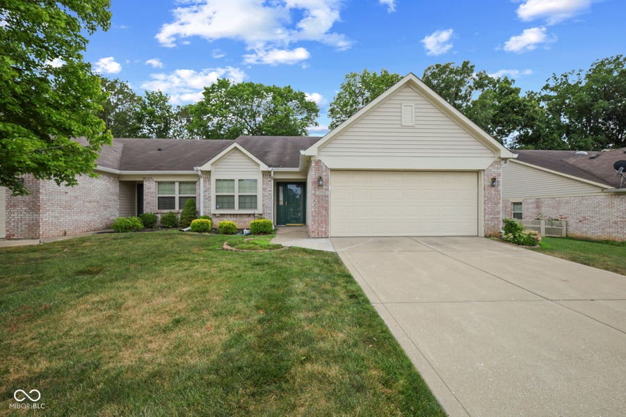 Property photo for 10913 Harness Way, Indianapolis, IN