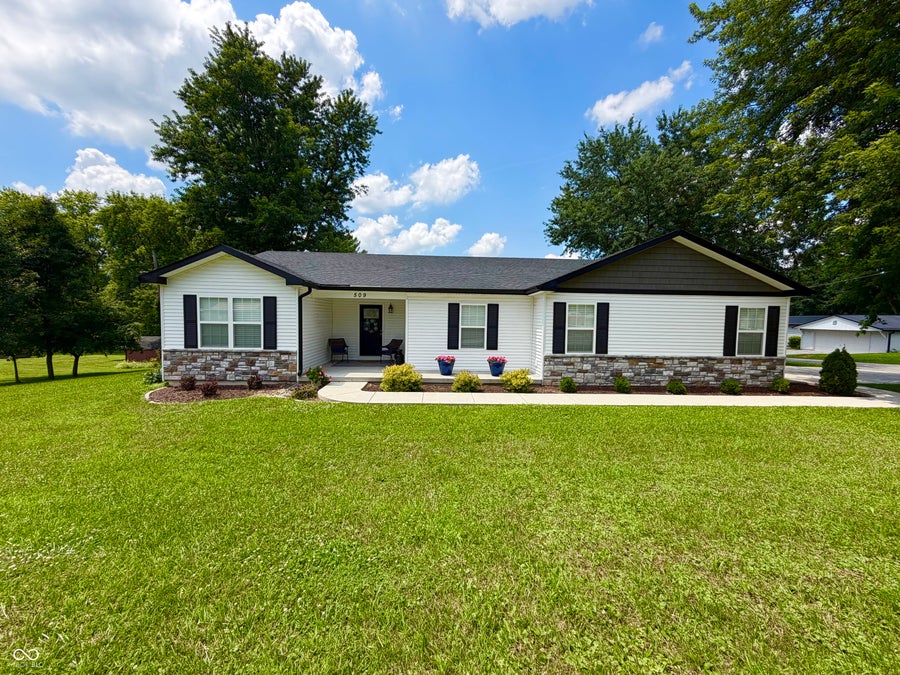 Property photo for 509 Fancy Street, Covington, IN