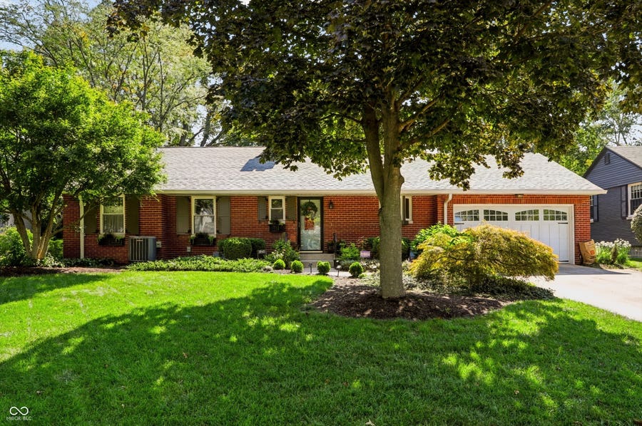 Property photo for 5945 Gladden Drive, Indianapolis, IN