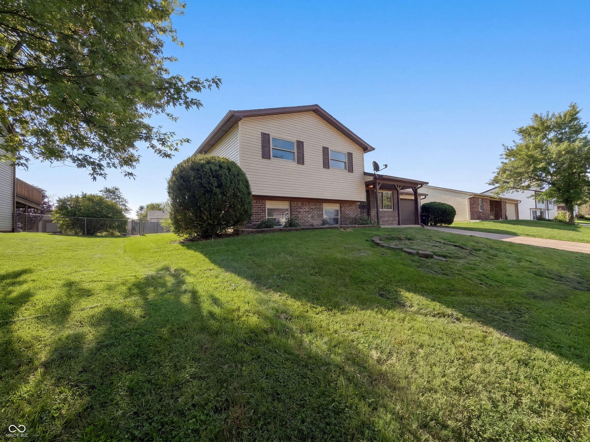 7533 Ardwell Drive, Indianapolis, IN 46237