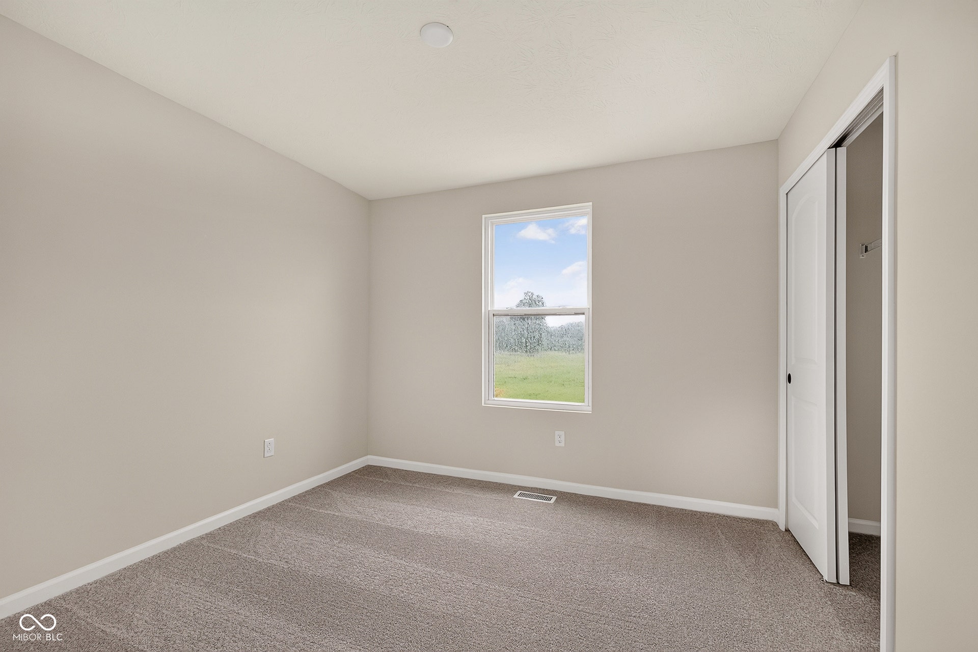 9855 Behner Drive, Fishers, IN 46250 9855 Behner Drive, Fishers, IN 46250