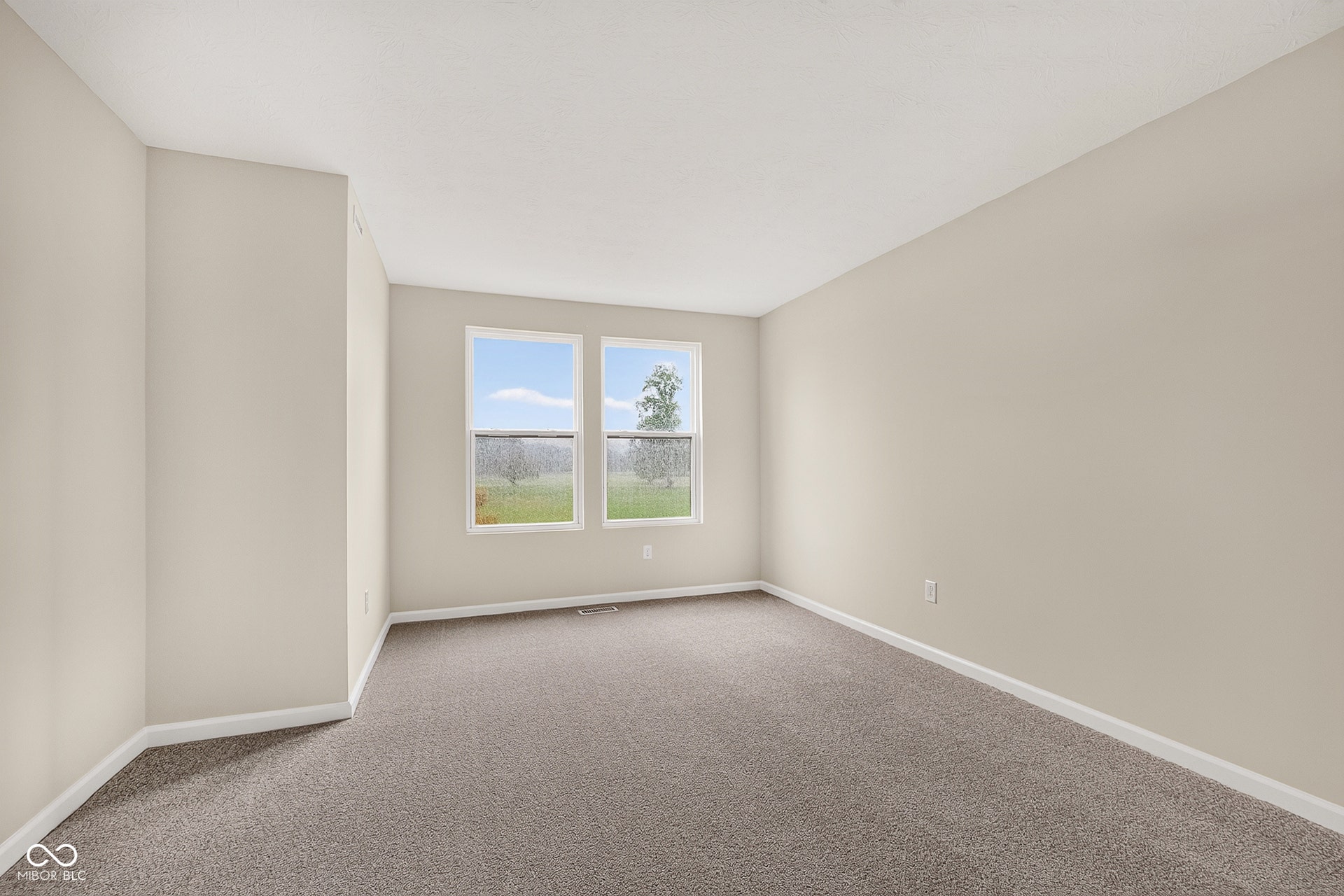 9855 Behner Drive, Fishers, IN 46250 9855 Behner Drive, Fishers, IN 46250