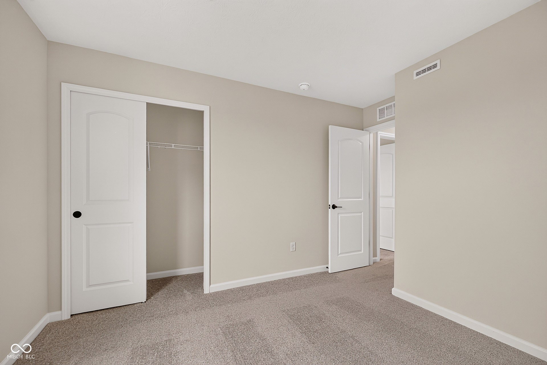 9855 Behner Drive, Fishers, IN 46250 9855 Behner Drive, Fishers, IN 46250