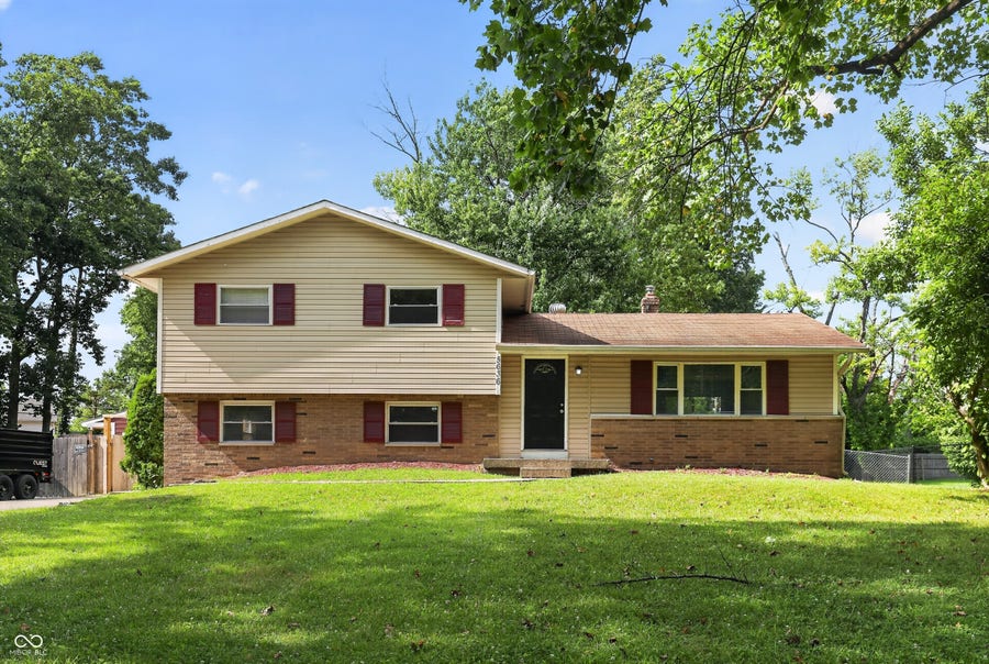 Property photo for 5636 Laurel Hall Drive, Indianapolis, IN