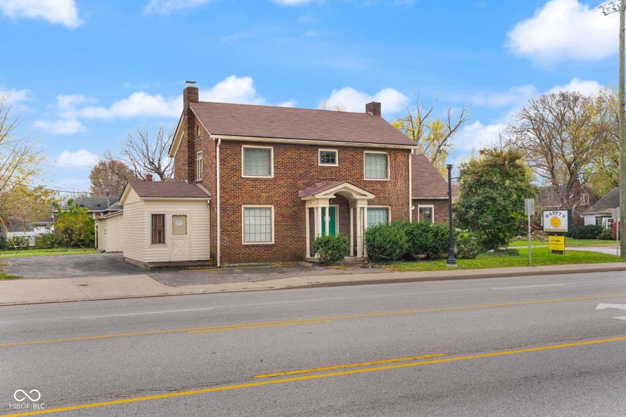 Property photo for 1302 E 10th Street, Jeffersonville, IN