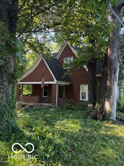 Property photo for 5685 Darwin Road, West Terre Haute, IN