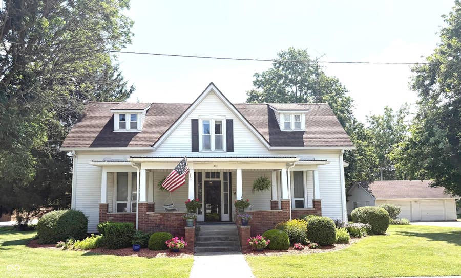 Property photo for 215 N College Street, Rockville, IN