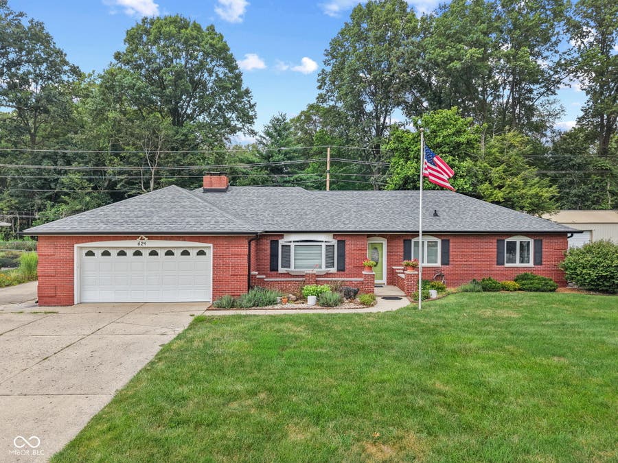 Property photo for 624 Griffin Road, Indianapolis, IN