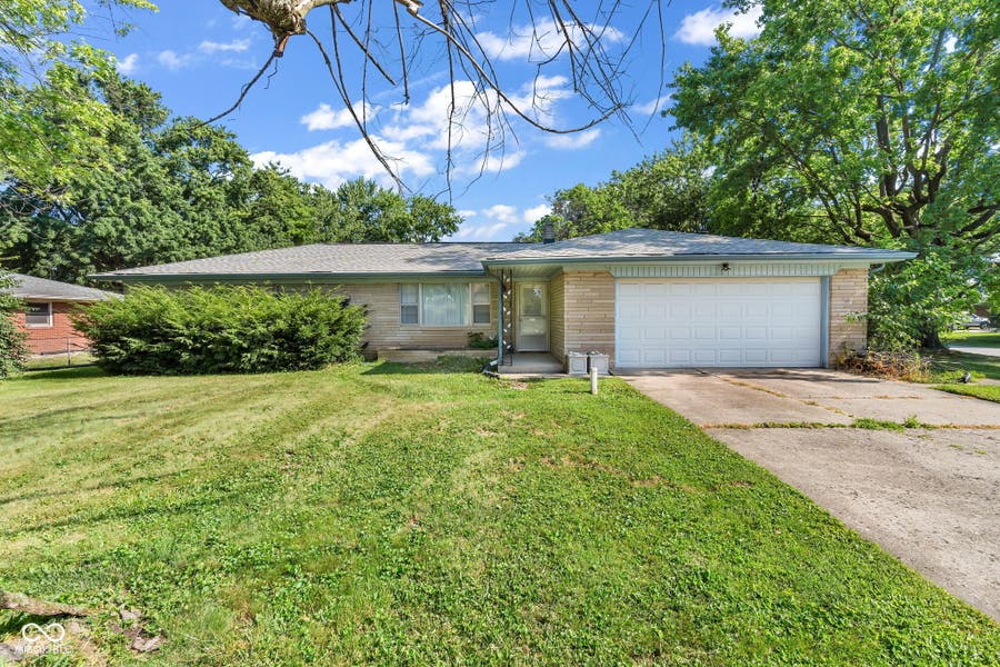 Property photo for 7222 Maple Drive, Avon, IN