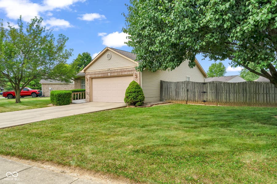 Property photo for 1171 Autumn Drive, Mooresville, IN